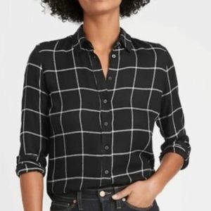 Banana Republic NWT Dillon Classic Fit Blouse size M